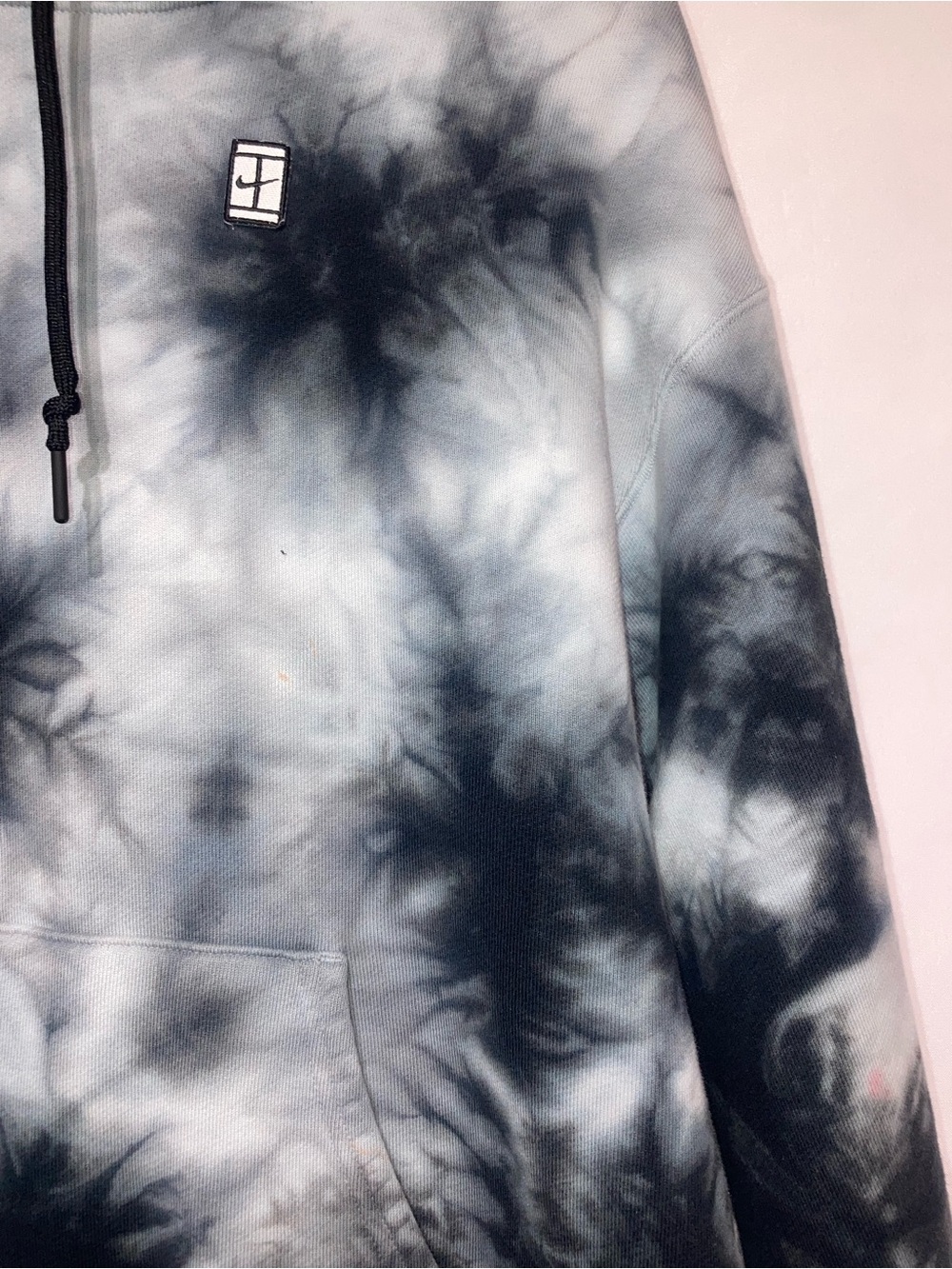 Nike Black & White Tie-Dye Pullover Hoodie for Women - Picture 4 of 9